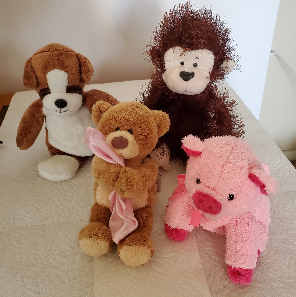 Four Lovely Small Plush For Nursery Room / Collectibles / Toys